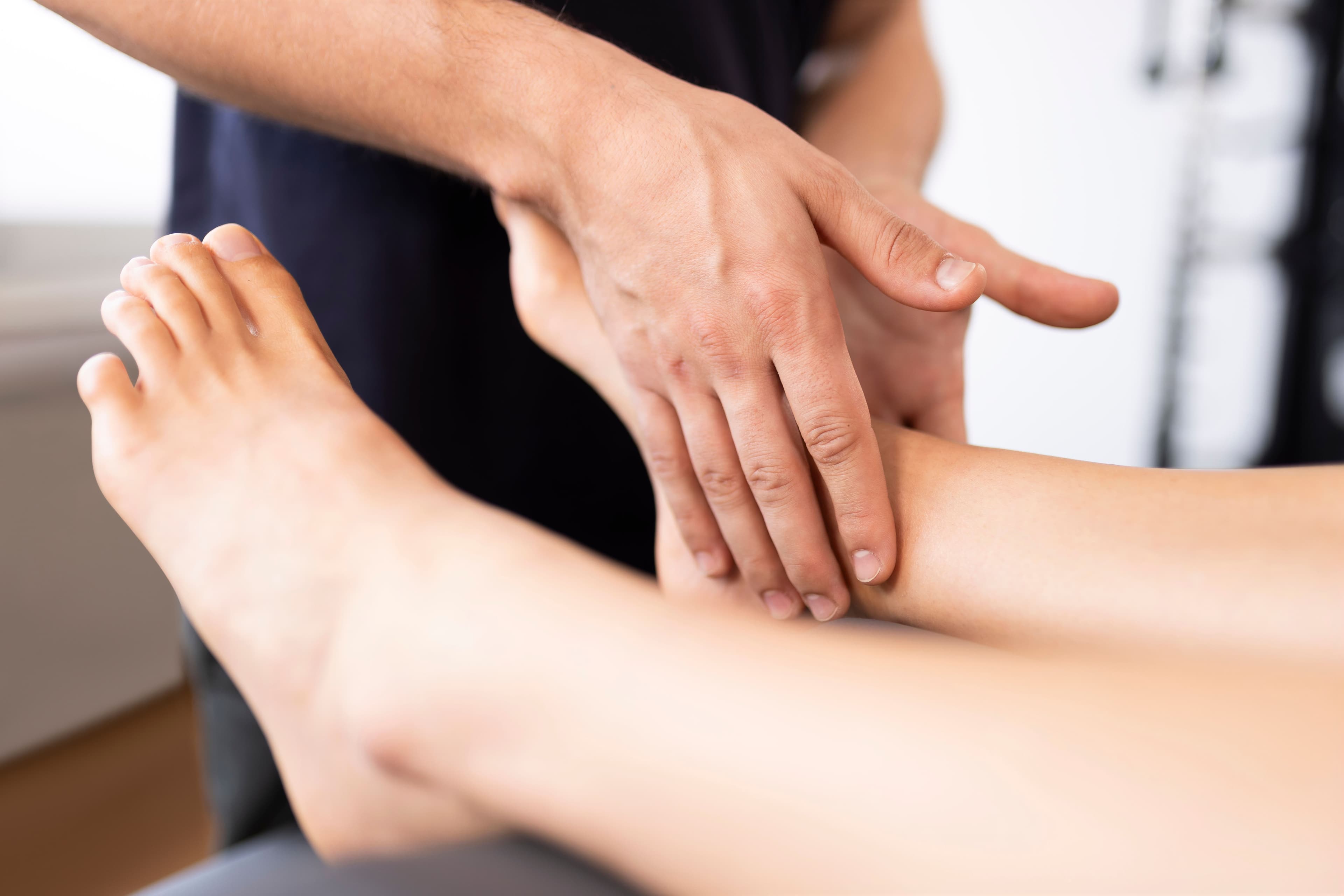 Manuelle Lymphdrainage (MLD): Lymphödem, Lipödem und KPE erklärt